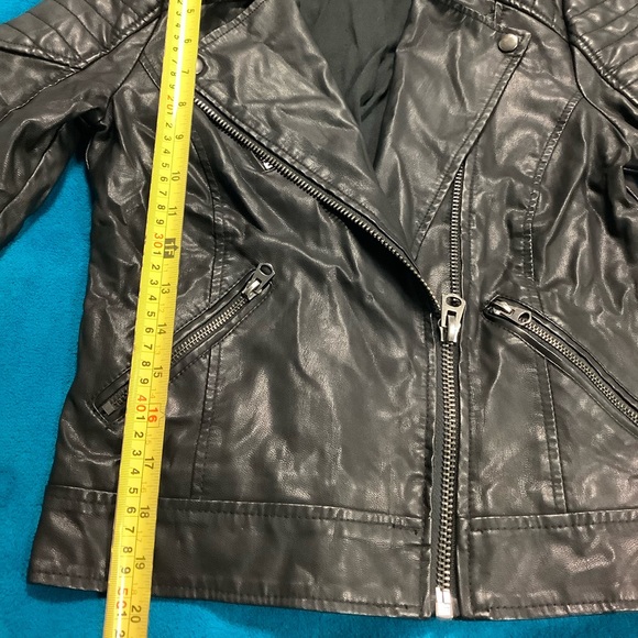 Topshop Faux Leather Cropped Jacket - Picture 7 of 11